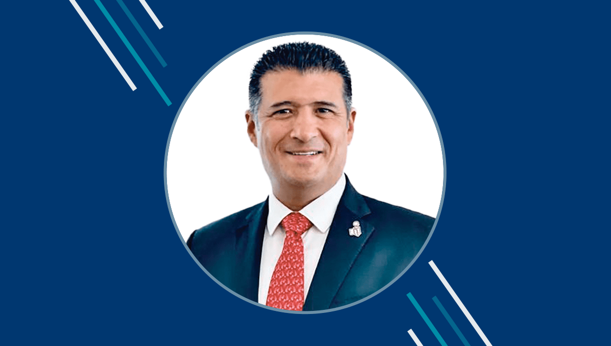 Adrián Alcalá - El Mundo del Derecho