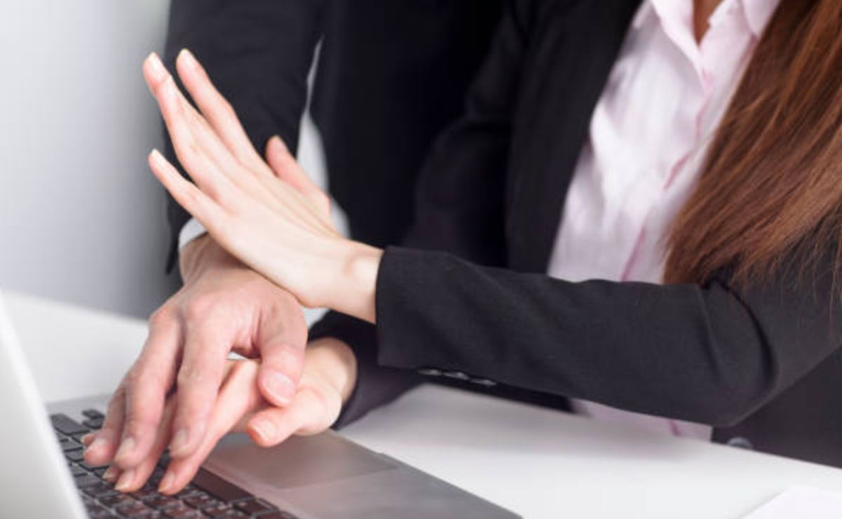 En la Ley Federal del Trabajo se establecen diversas normas para sancionar el acoso laboral.