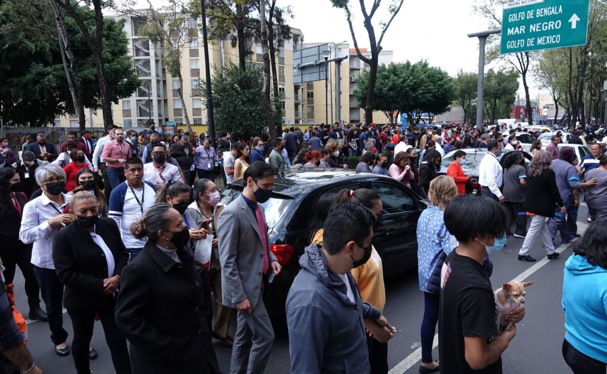 El riesgo de que ocurra un sismo en México se mantiene activo, por eso debes conocer tus derechos laborales.