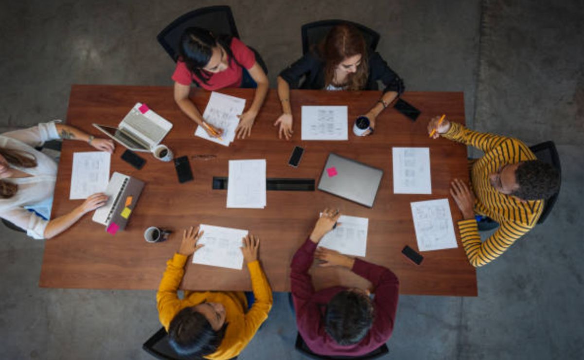 La iniciativa para reducir la jornada laboral en México fue desechada en la Cámara de Diputados.