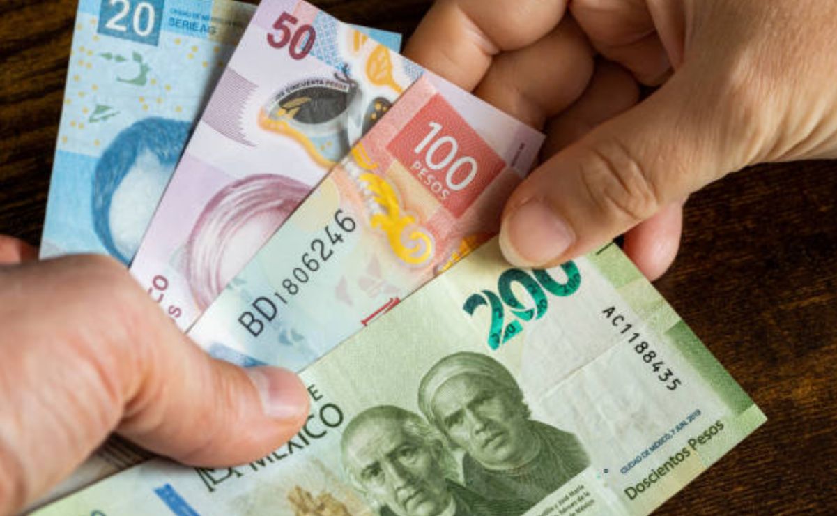 Algunos mexicanos podrían recibir un pago de aguinaldo incompleto.