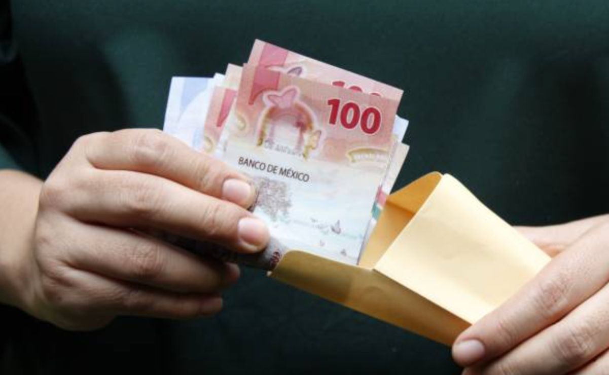 Para calcular el pago de aguinaldo que recibirás este año es necesario contemplar tu salario actual y el tiempo que te haz desempeñado.