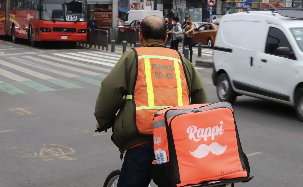 La iniciativa de reforma a la Ley Federal del Trabajo (LFT) busca otorgar derechos y protección a los trabajadores de plataformas digitales.