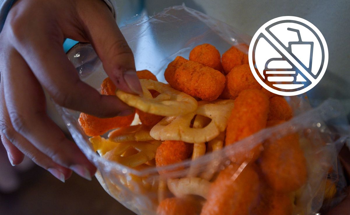 Las autoridades de la Secretaría de Educación Pública (SEP) prohibirán la venta de comida chatarra a partir del próximo año.