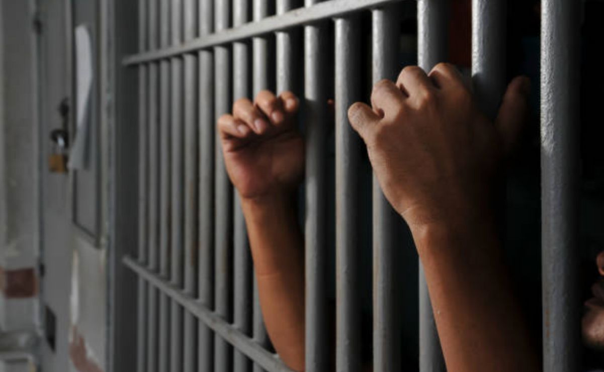 Aquí te damos los detalles sobre la prisión preventiva oficiosa.