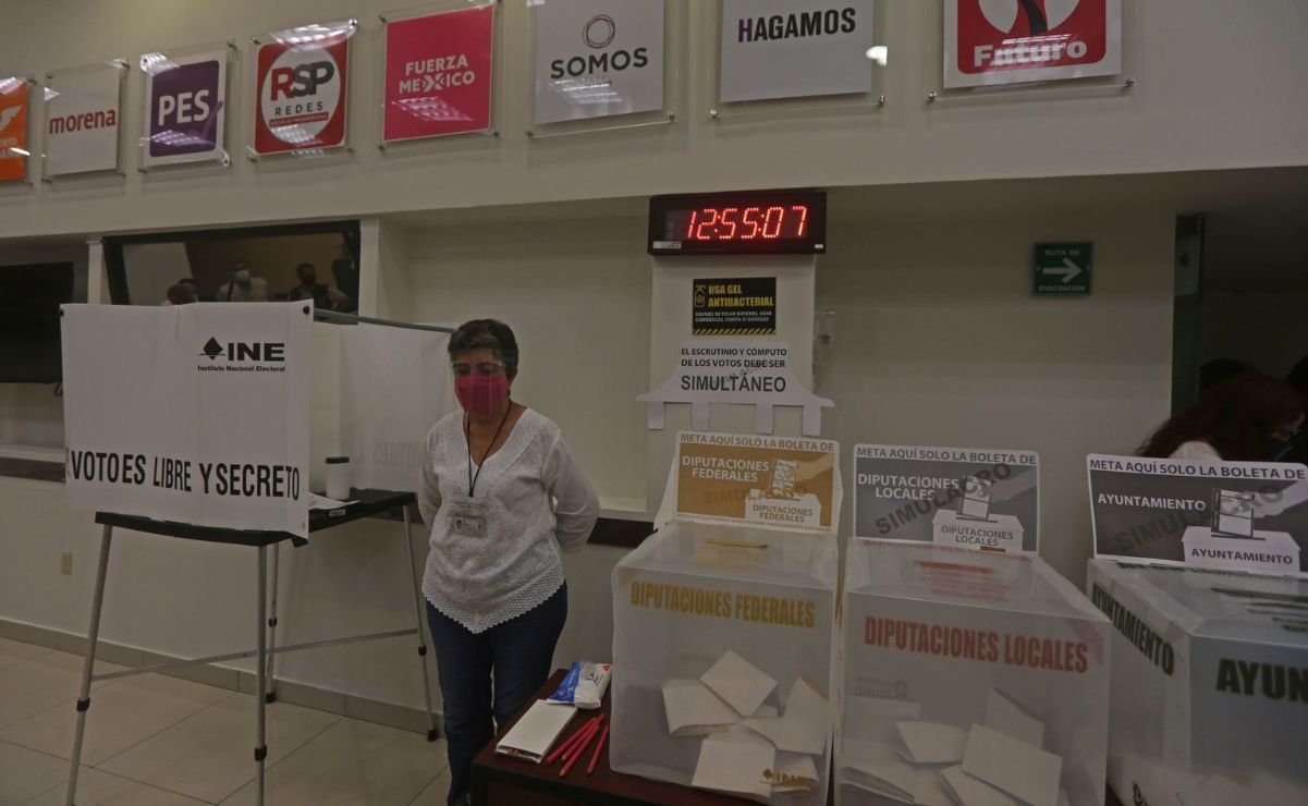 Aquí te damos los detalles sobre la normatividad de los funcionarios de casillas del INE.