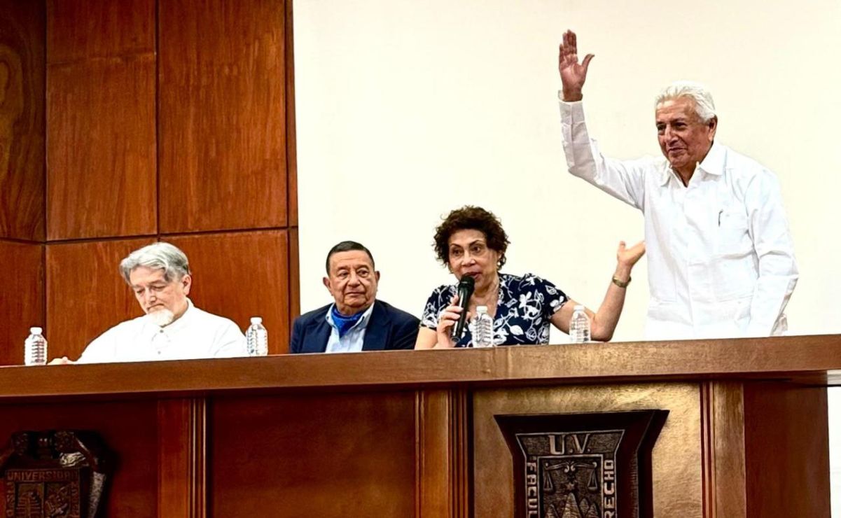 Luis Rafael Hernández Palacios Mirón ofreció dos ponencias magistrales ante la comunidad jurídica universitaria.