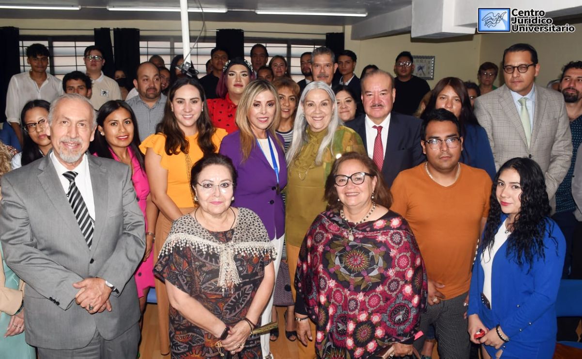 La mujer alcanza además nuevas oportunidades tanto en el Poder Legislativo como en el Judicial también.