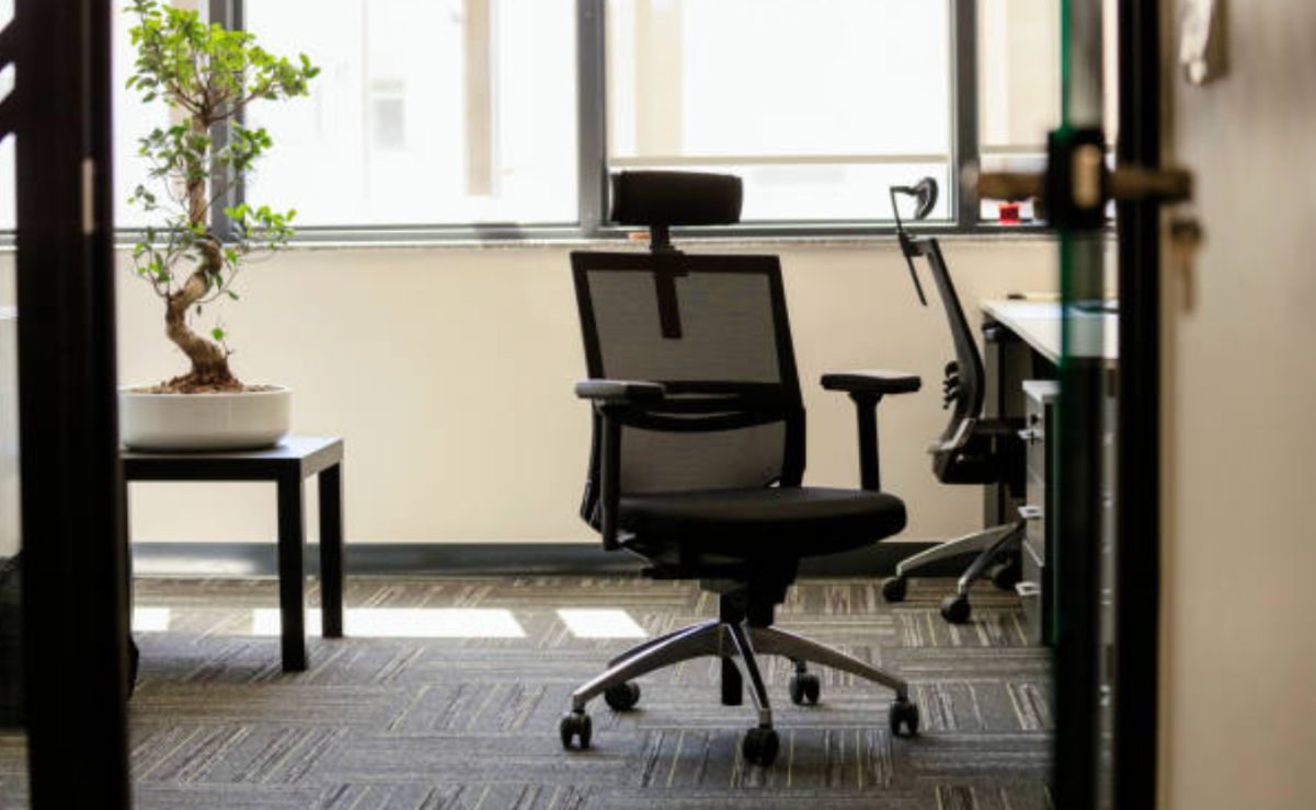 La ley permite al trabajador suspender su vínculo con la empresa solo en los supuestos previamente establecidos.