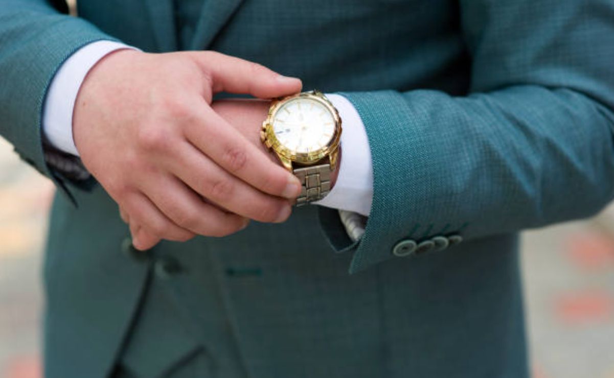 Todos los funcionarios están obligados a presentar una declaración patrimonial y de intereses.