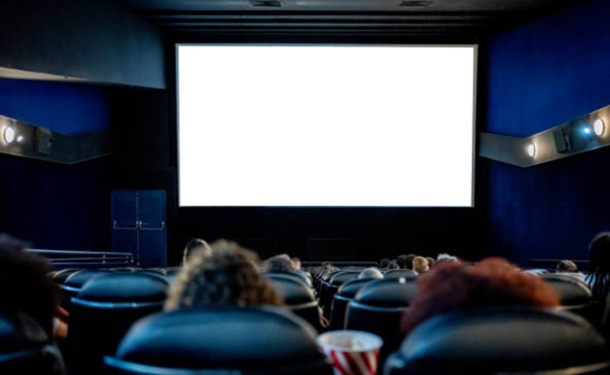 Las salas de cine en México deberán exhibir películas dobladas al español con audiodescripción.