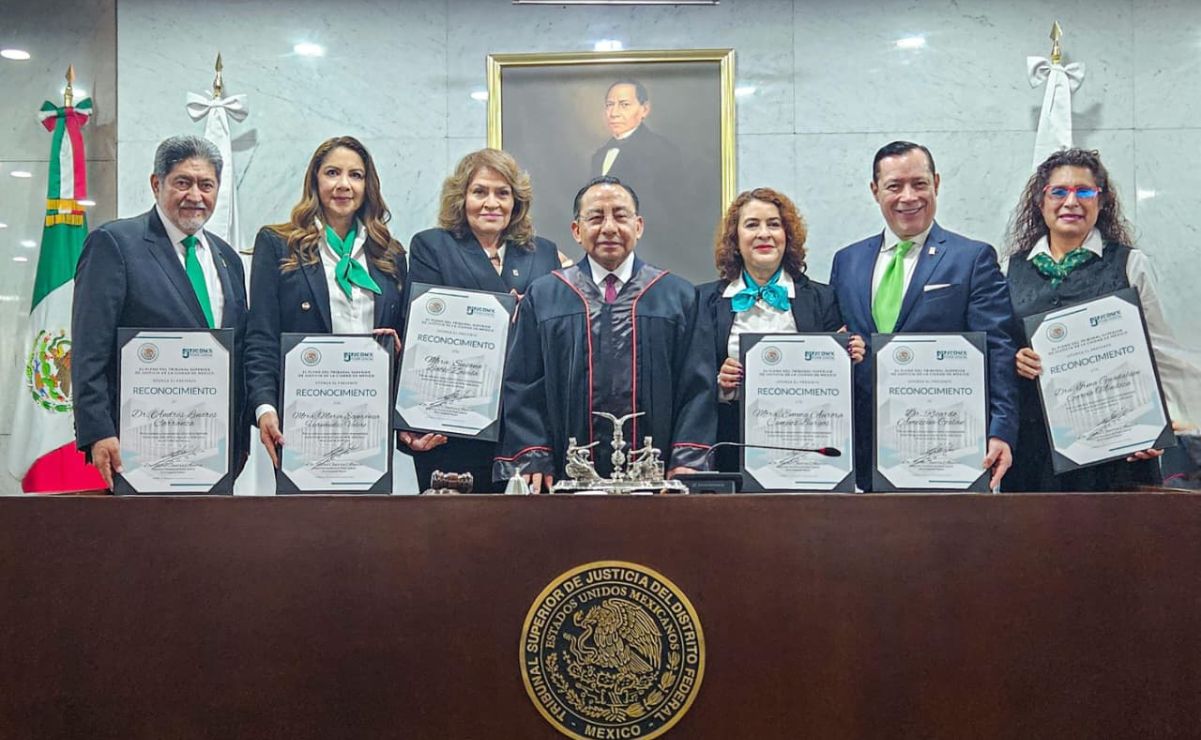 La ceremonia fue encabezada por el presidente del órgano judicial capitalino, magistrado Rafael Guerra Álvarez.