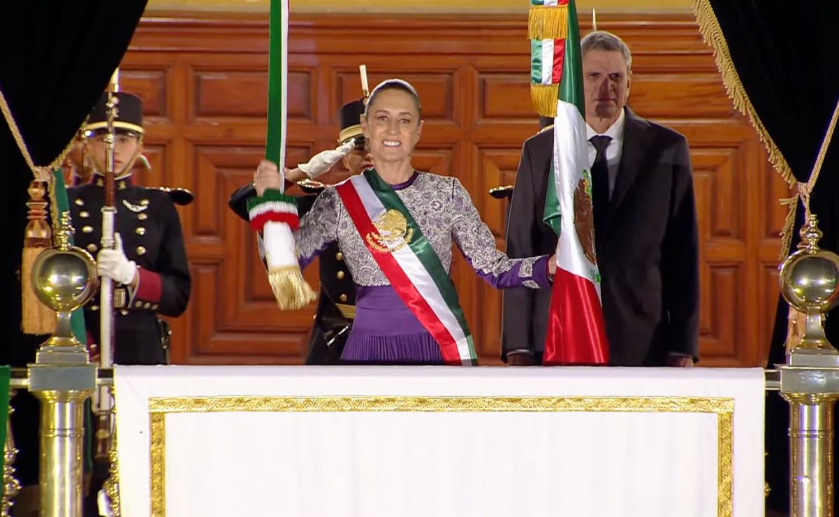 La noche de este 15 de septiembre, la presidenta Claudia Sheinbaum encabezó por primera vez el tradicional Grito de Independencia desde el balcón central de Palacio Nacional.