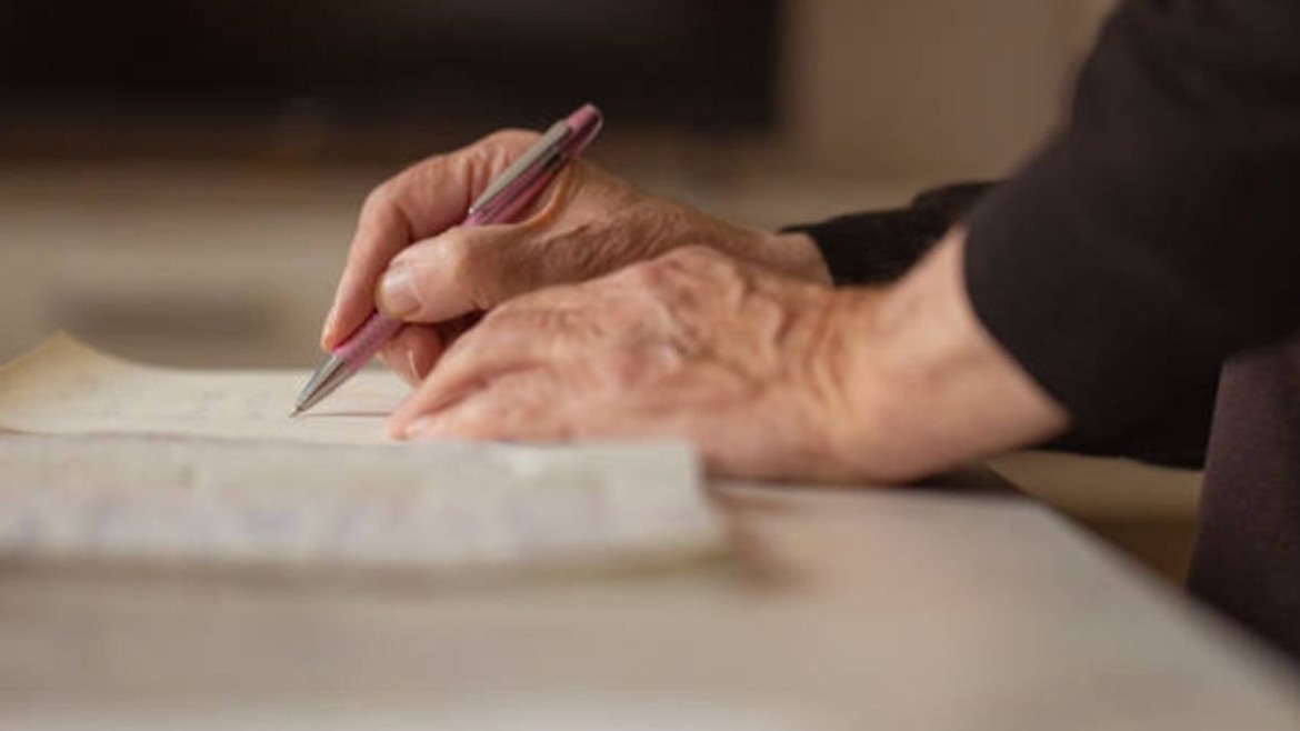 Los herederos se convierten en titulares del patrimonio que deja la persona fallecida.