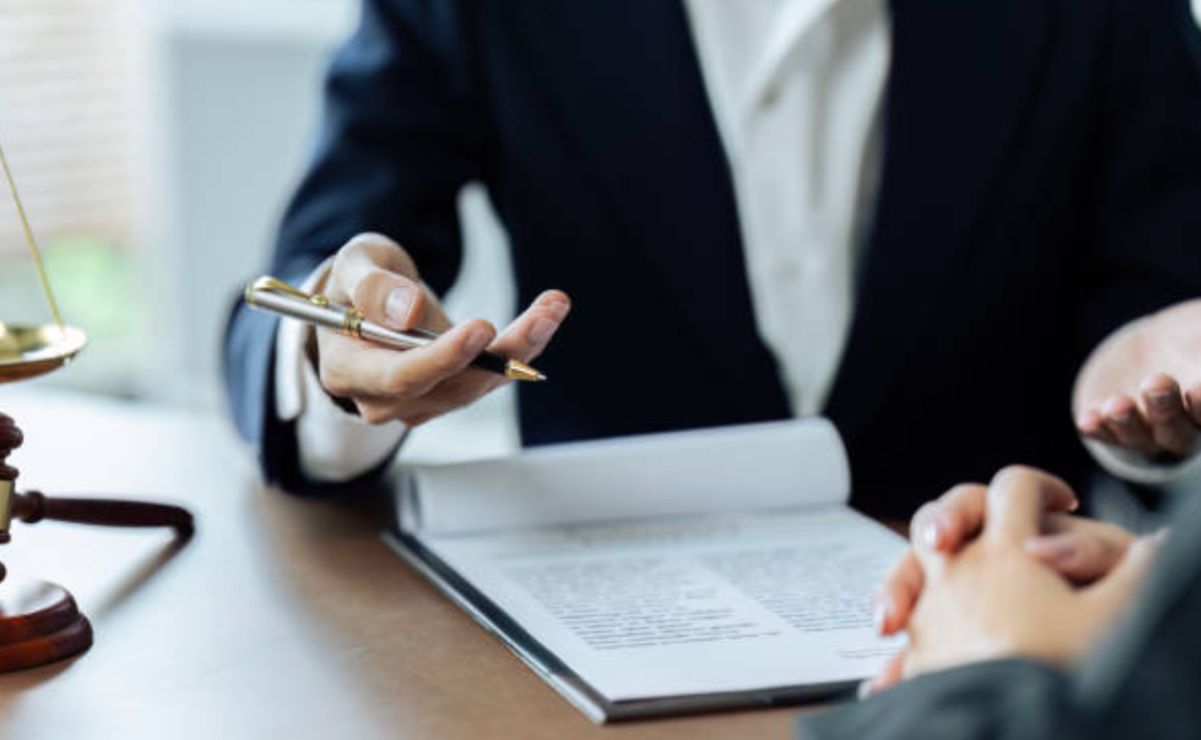 Un testamento puede declararse inválido si carece de claridad en su redacción o si se realizó sin cumplir las formalidades que marca la norma.