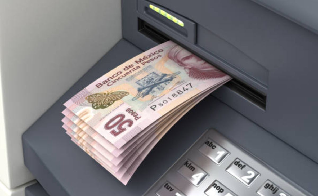 El diputado Ricardo Monreal ha presentado una propuesta de justicia financiera.