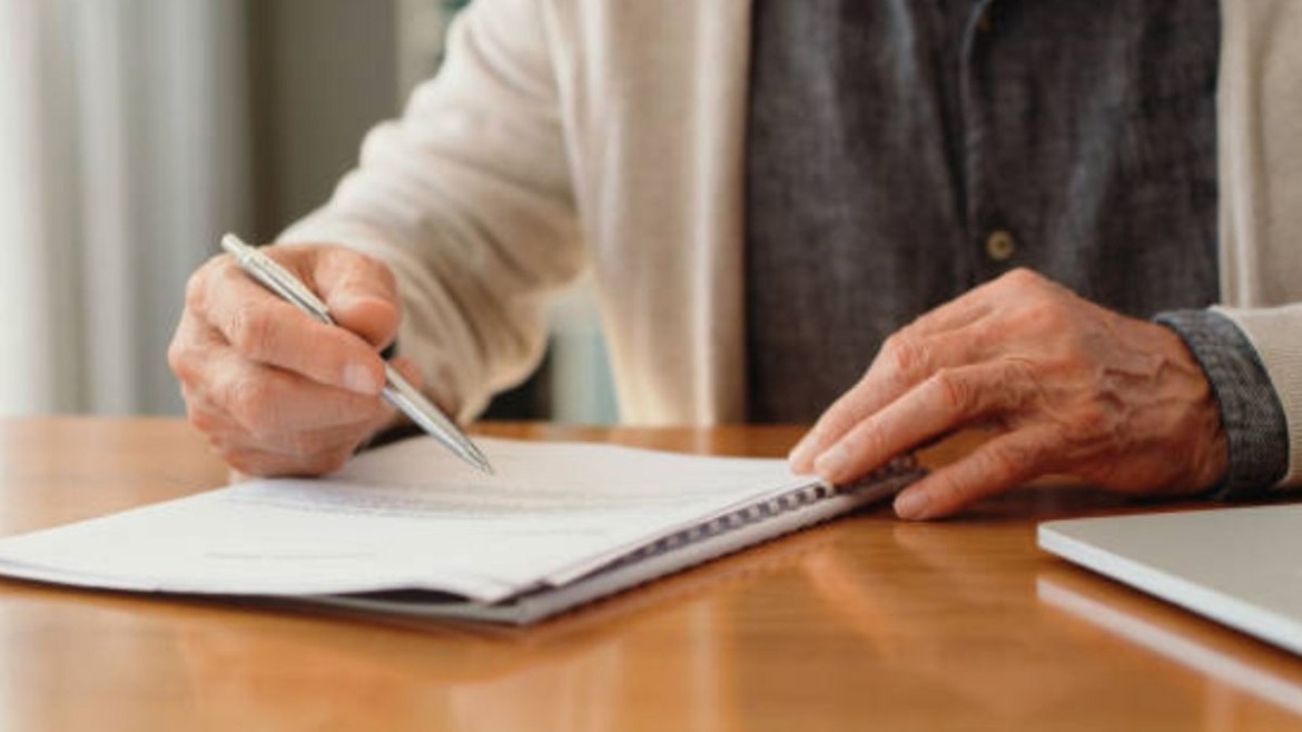 El Gobierno de la Ciudad de México resalta que hacer un testamento no es un trámite exclusivo de personas mayores.