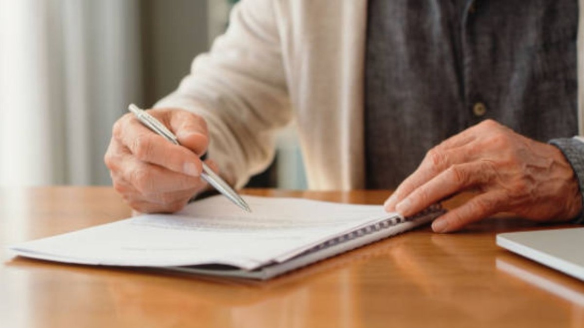 El testador puede designar directamente a un albacea en su testamento.