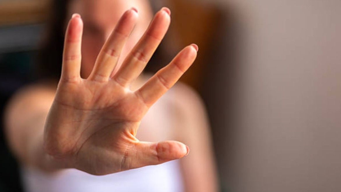 La justicia restaurativa se fundamenta en la participación voluntaria, el reconocimiento del daño y la búsqueda de acuerdos.