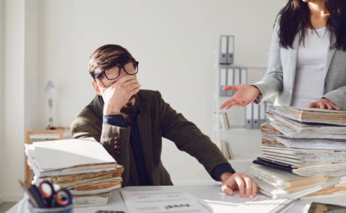 El mobbing, también llamado acoso laboral, consiste en una serie de conductas sistemáticas y repetitivas dentro del trabajo.