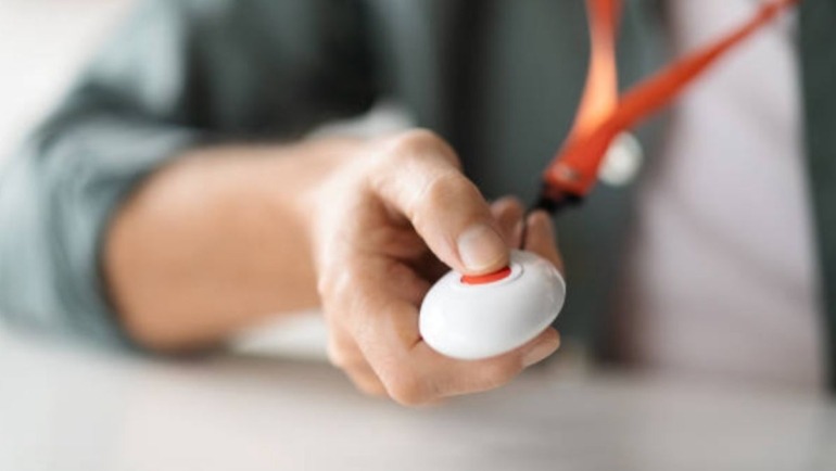 La propuesta adiciona una fracción X al artículo 74 de la Ley General de Educación y fue turnada a la Comisión de Educación para su análisis.