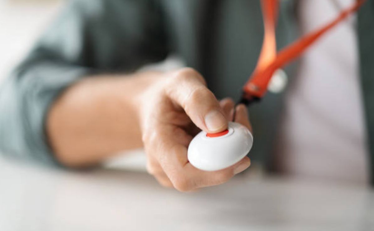 La propuesta adiciona una fracción X al artículo 74 de la Ley General de Educación y fue turnada a la Comisión de Educación para su análisis.