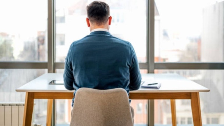 Si en tu centro laboral no se cumple con la Ley Silla, la primera acción recomendada es dialogar.