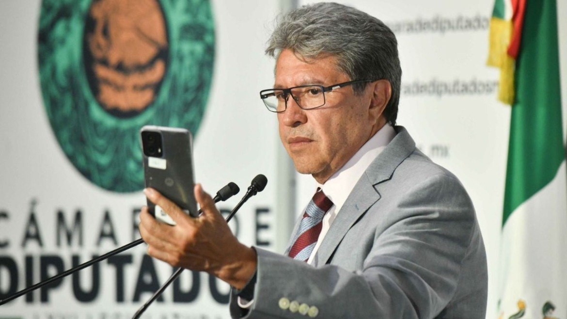 El rechazo de Monreal sepulta prácticamente su viabilidad, ya que el morenista funge como una de las voces más influyentes.