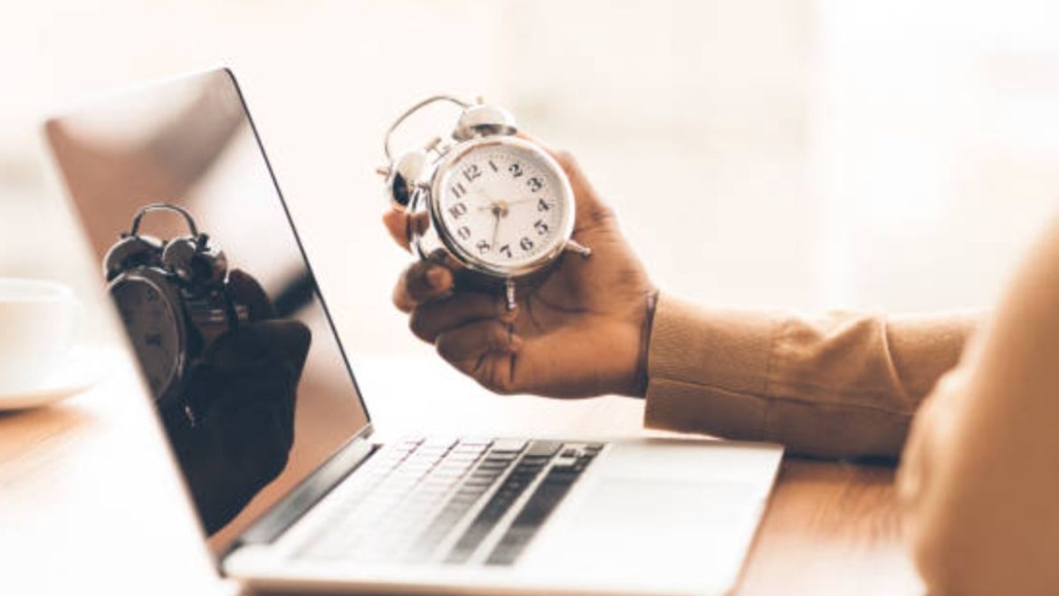 Actualmente la LFT solo prevé permisos específicos, tales como maternidad, paternidad o incapacidad médica.