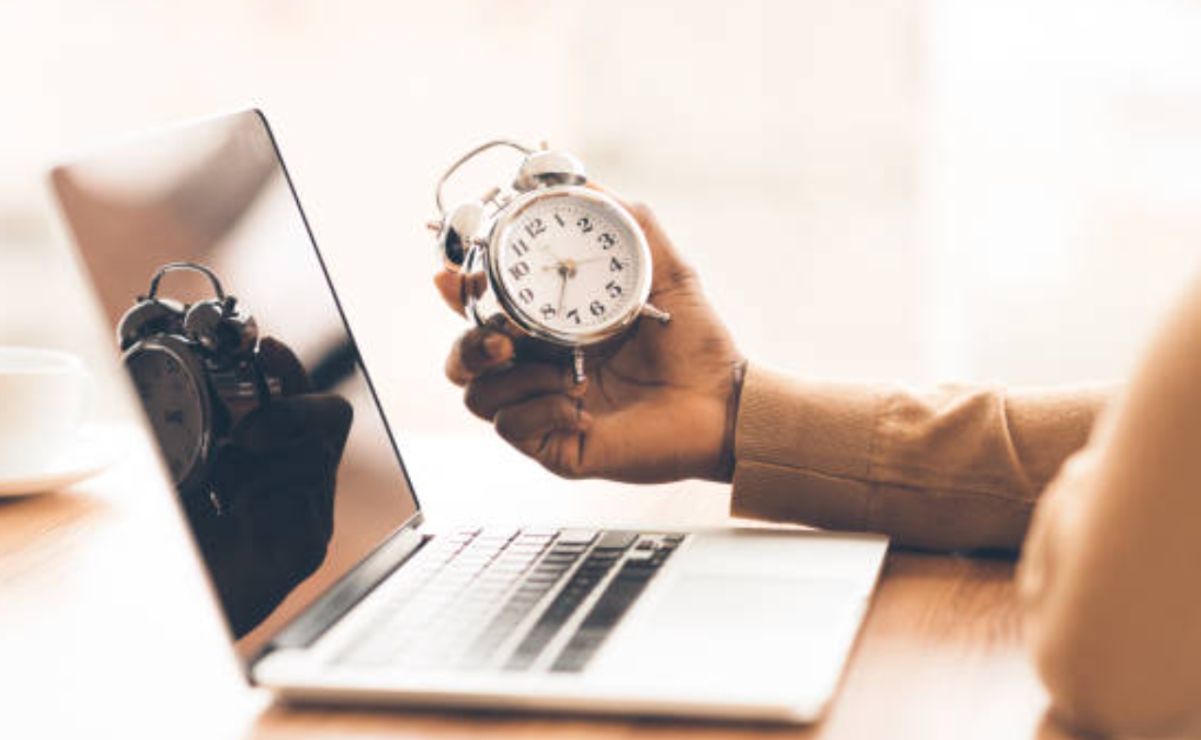 Actualmente la LFT solo prevé permisos específicos, tales como maternidad, paternidad o incapacidad médica.