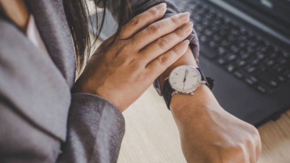 Es común creer que existe una tolerancia de 5 o 15 minutos para la llegada de los trabajadores.