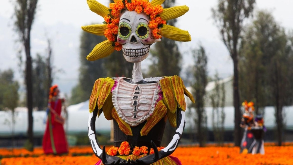 Trabajar el 1 o 2 de noviembre no implica un pago adicional.