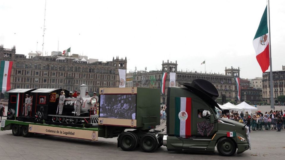 Ni la Ley Federal del Trabajo ni la legislación educativa establecen que el desfile del 20 de noviembre sea obligatorio.