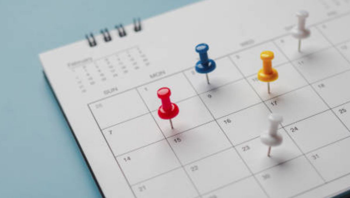 La Ley Federal del Trabajo no fija un número exacto de días de anticipación para solicitar vacaciones.