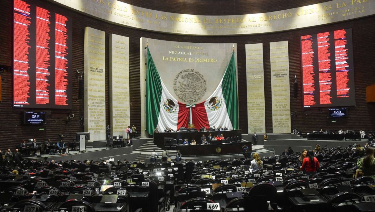 MC propone que diputados laboren 48 horas y con un día de descanso a la semana Créditos: Cuartoscuro.