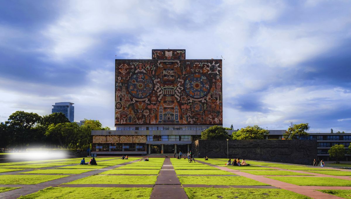 UNAM